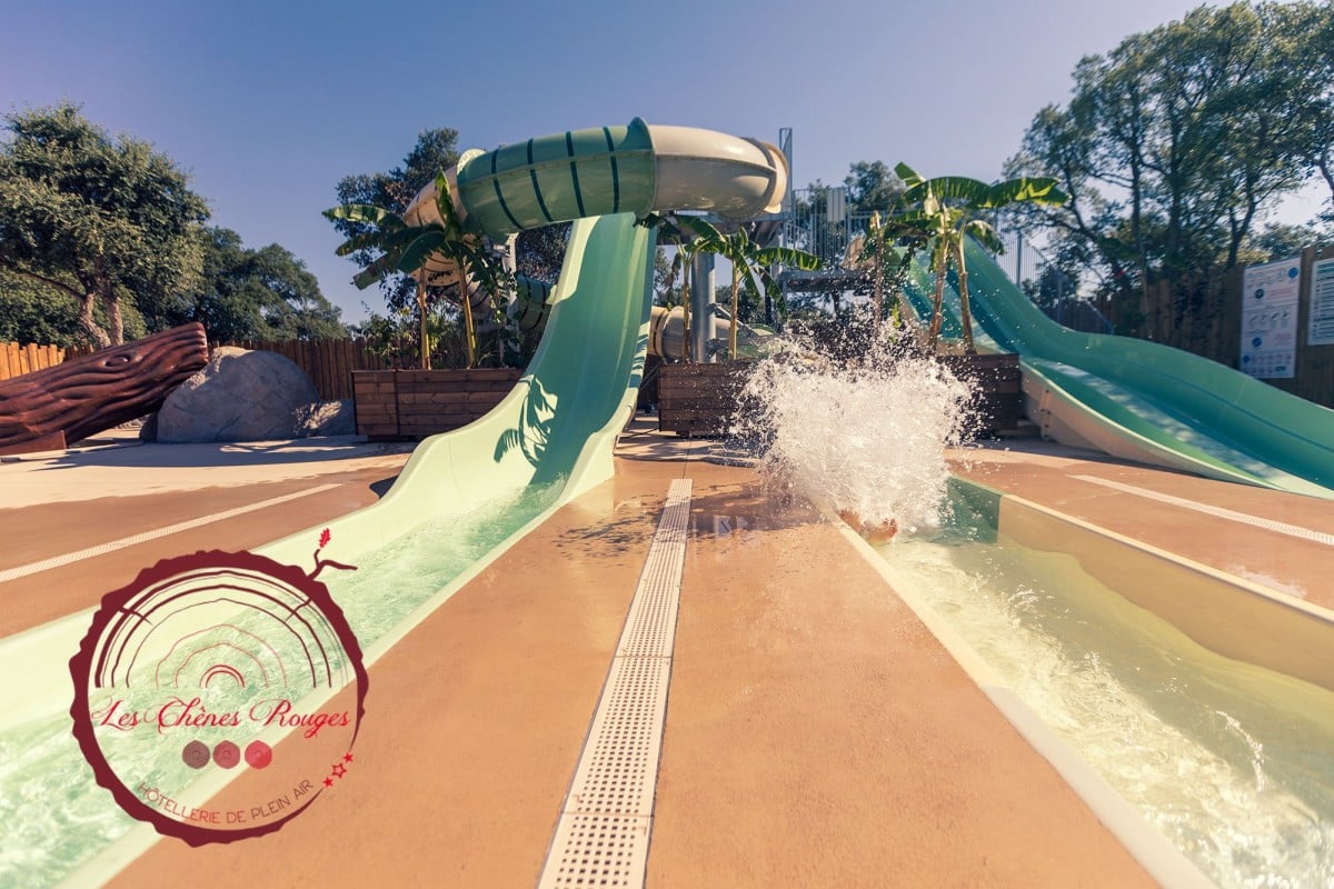 Piscine-toboggan-camping-chenes-rouges-Argeles-sur-mer