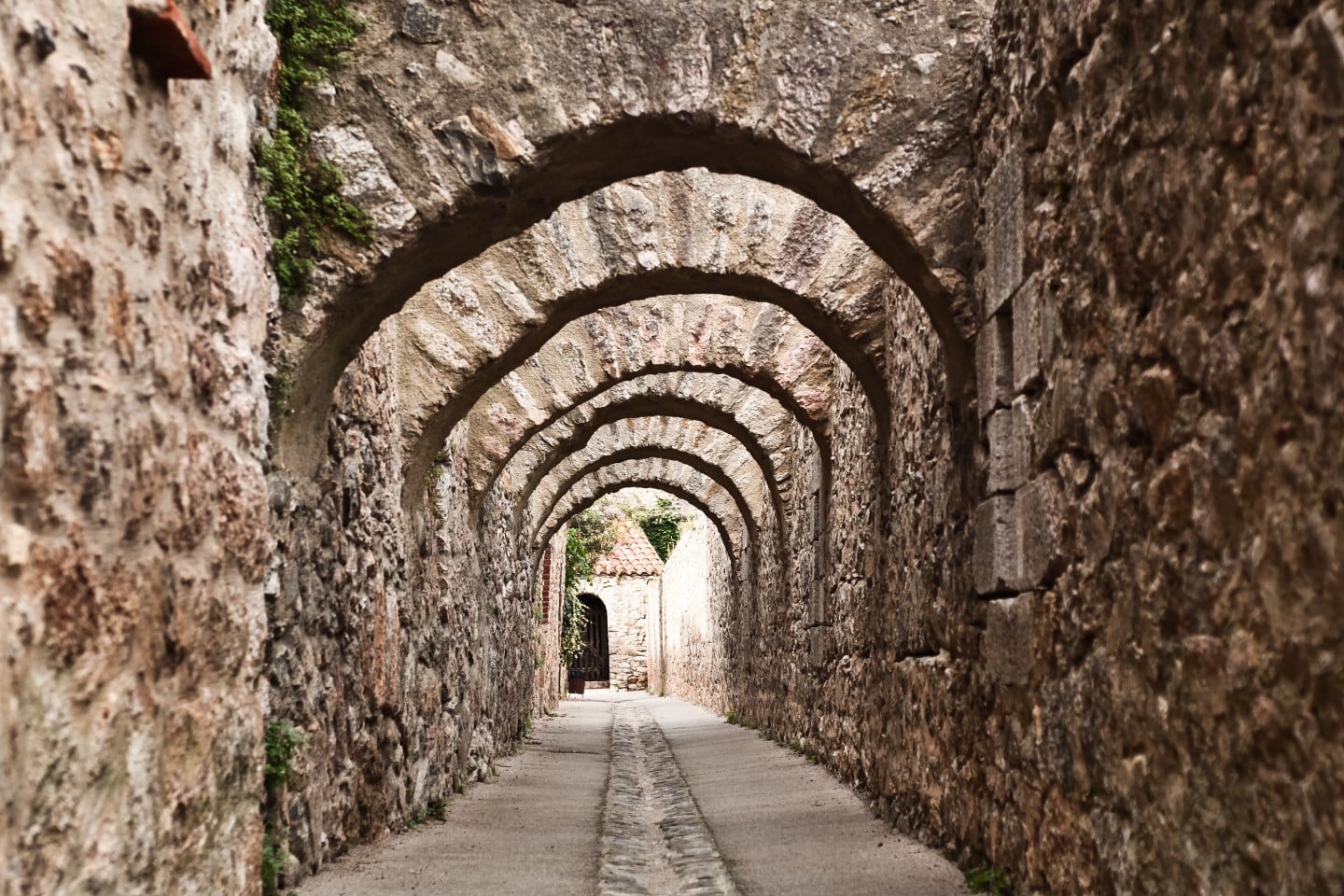 Remparts_de_Villefranche-de-Conflent_chemin_de_ronde