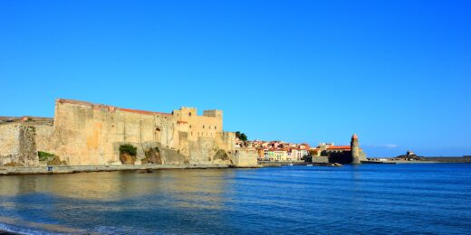 Ville-Collioure-chateau-clocher